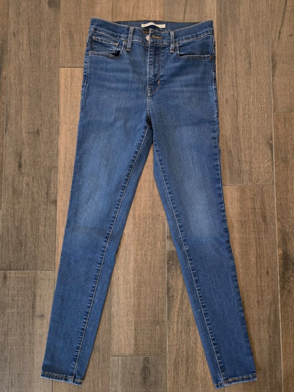Levi's 720 highrise super skinny jeans